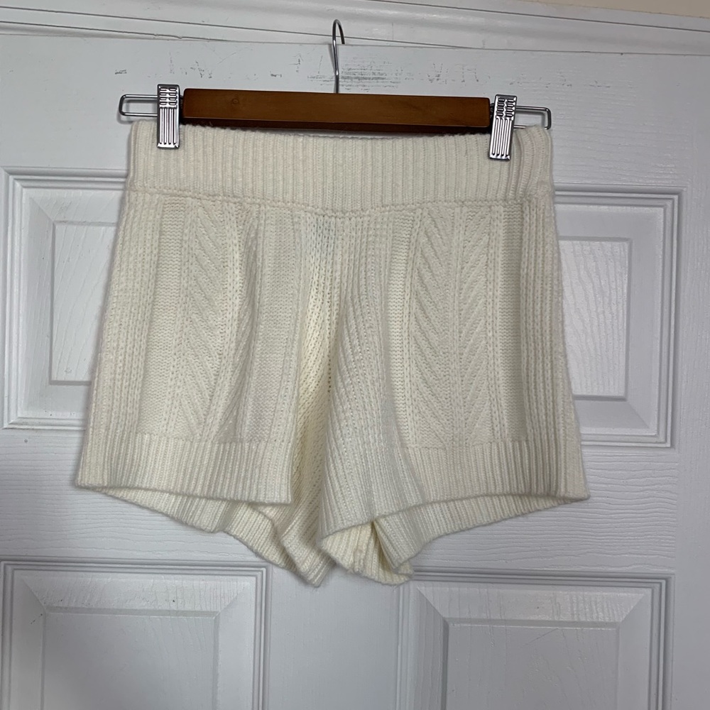 Hervé by Herve Leger Cream Knit Shorts - XXS